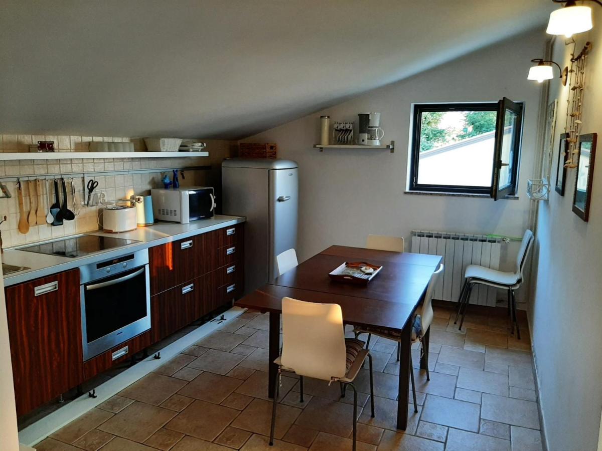Nice, Cosy Studio Apartment With Shared Outdoor Pool บานโจเล ภายนอก รูปภาพ
